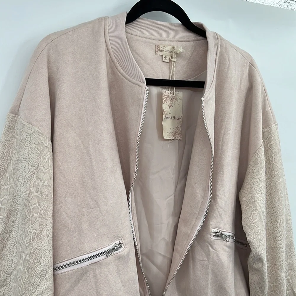 🆕Pink Bomber Jacket Snakeskin Sleeve Print New Blush Hem& Thread-Anthropologie - Picture 14 of 15